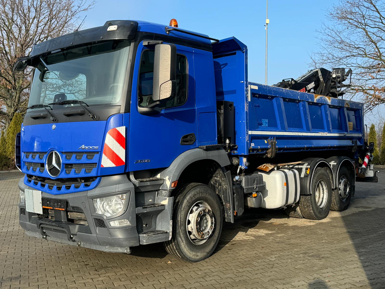 MB AROCS 2536 6x2 EURO6 WYWROTKA TRÓJSTRONNA Z BORDMATIKIEM + HDS HIAB